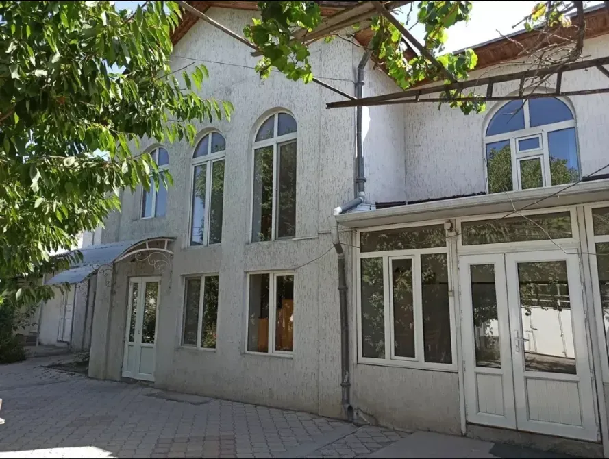 Сдается в аренду. Сдаётся 2х этажный Дом в г.Ош. мкр.Черёмушки Ош - изображение 1