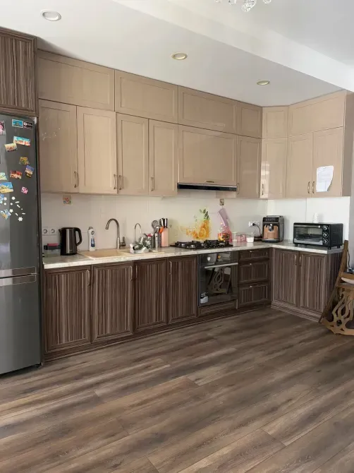 3 комнаты, 135 м², Элитка, 8 этаж, Евроремонт Bishkek - photo 1