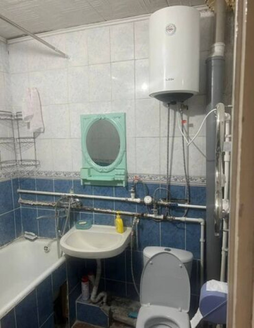 2 комнаты, 43 м², 104 серия, 4 этаж, Старый ремонт Бишкек - изображение 4