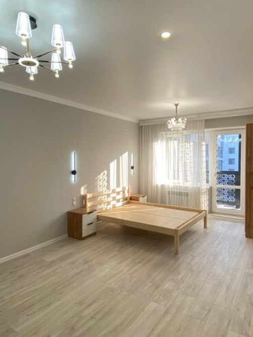 2 комнаты, 54 м², Элитка, 8 этаж, Дизайнерский ремонт Бишкек - изображение 2