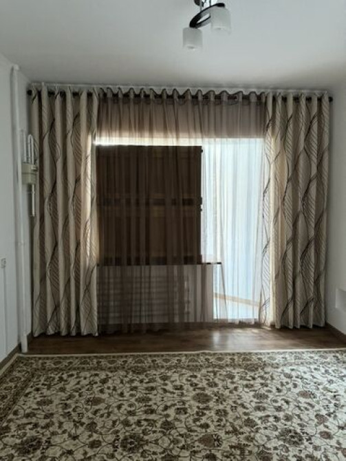 3 комнаты, 92 м², Индивидуалка, 2 этаж, Евроремонт Бишкек - изображение 2