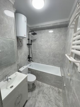 1 комната, 37 м², Элитка, 10 этаж, Евроремонт Бишкек - сүрөт 5