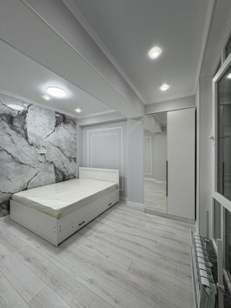 1 комната, 37 м², Элитка, 10 этаж, Евроремонт Бишкек - сүрөт 2
