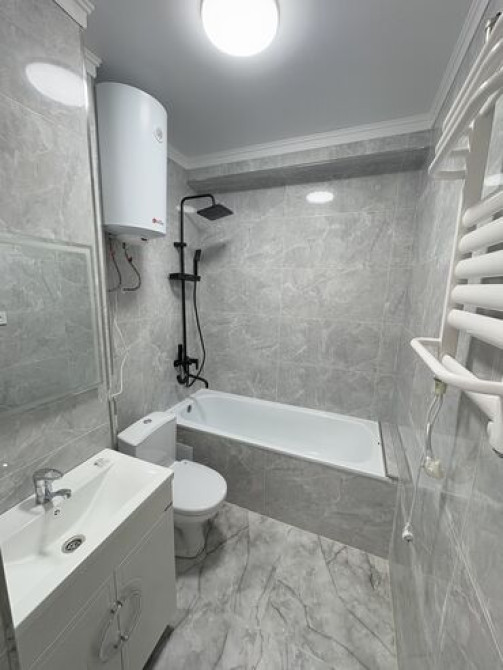 1 комната, 37 м², Элитка, 10 этаж, Евроремонт Бишкек - изображение 5