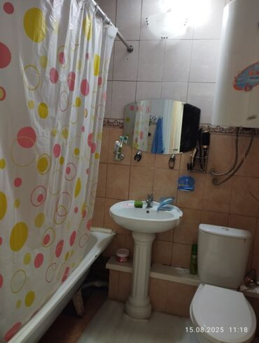 1 комната, 35 м², Малосемейка, 2 этаж, Старый ремонт Бишкек - изображение 5