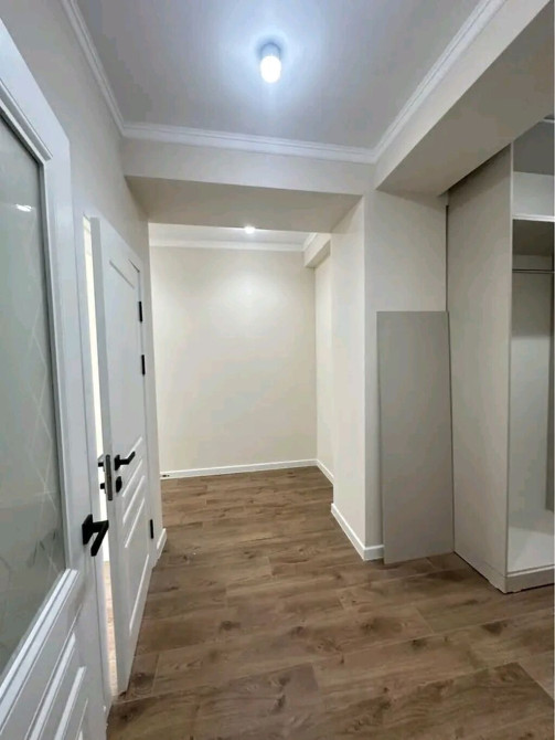 3 комнаты, 76 м², Элитка, 3 этаж, Дизайнерский ремонт Бишкек - изображение 1