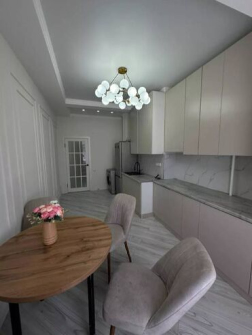 1 комната, 43 м², Элитка, 9 этаж, Евроремонт Бишкек - сүрөт 3