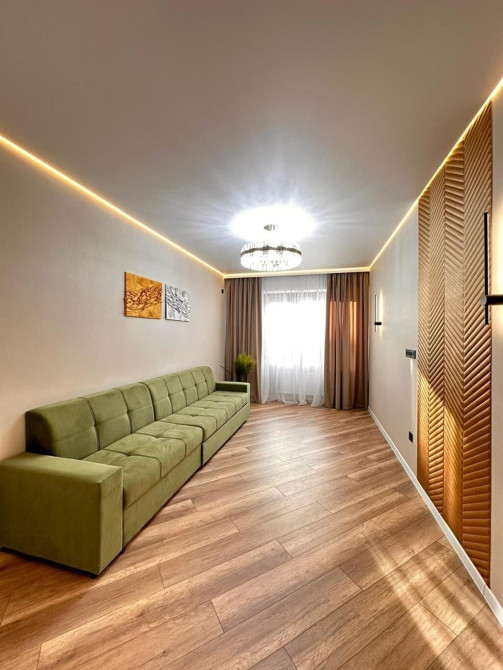 3 комнаты, 97 м², Элитка, 12 этаж, Дизайнерский ремонт Бишкек - изображение 1