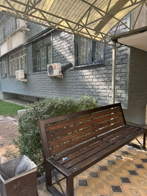 4 комнаты, 90 м², 105 серия, 1 этаж, Косметический ремонт Бишкек - изображение 1