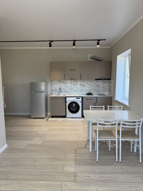 Студия, Собственник, Без подселения, С мебелью частично Bishkek - photo 1