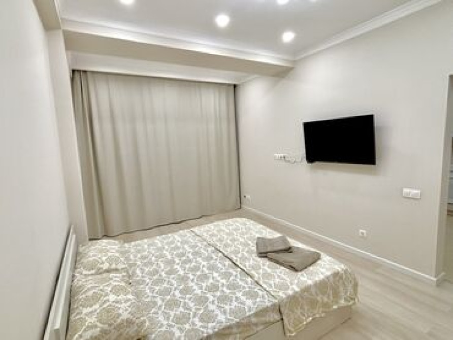 1 комната, Душевая кабина, Постельное белье, Кондиционер Bishkek - photo 1