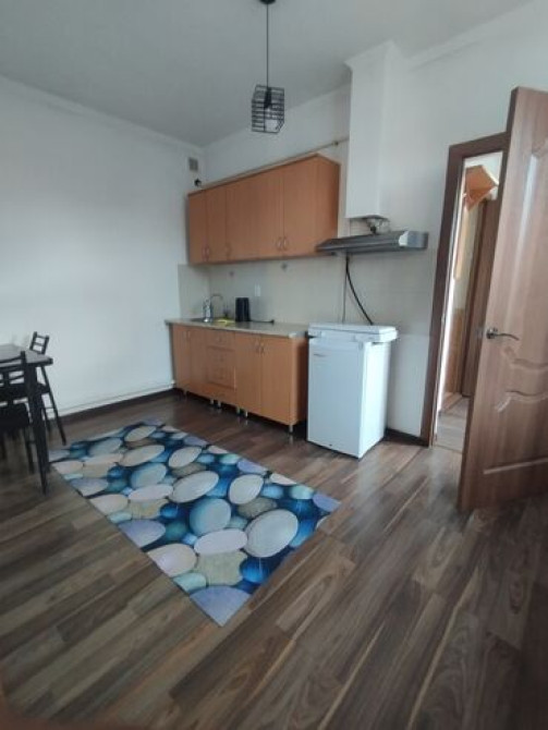 1 комната, Круглосуточное заселение, Парковка, Постельное белье Bishkek - photo 2