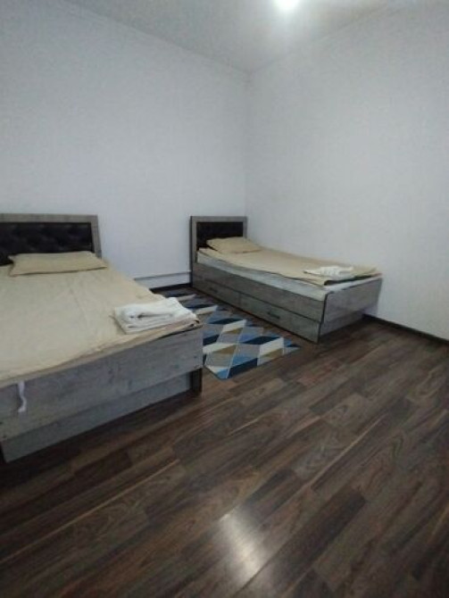 1 комната, Круглосуточное заселение, Парковка, Постельное белье Bishkek - photo 1