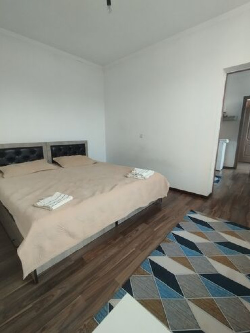 1 комната, Круглосуточное заселение, Парковка, Постельное белье Bishkek - photo 4