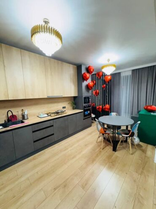 2 комнаты, Бронь, Бытовая техника, Телевизор Bishkek - photo 3