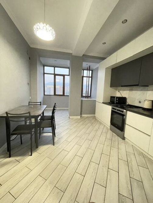 2 комнаты, Бытовая техника, Домофон, Душевая кабина Bishkek - photo 1