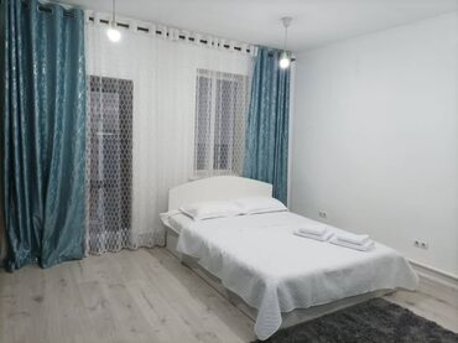 2 комнаты, Душевая кабина, Постельное белье, Кондиционер Bishkek - photo 1