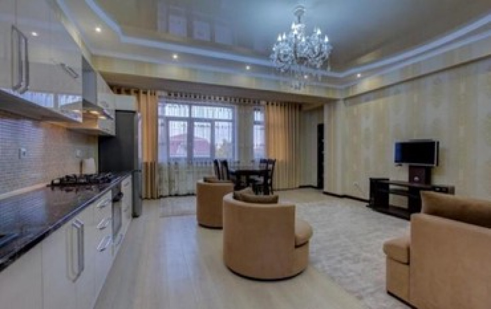 2 комнаты, Душевая кабина, Постельное белье, Кондиционер Bishkek - photo 1