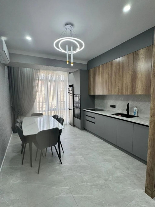 3 комнаты, Бронь, Бытовая техника, Домофон Бишкек - сүрөт 1