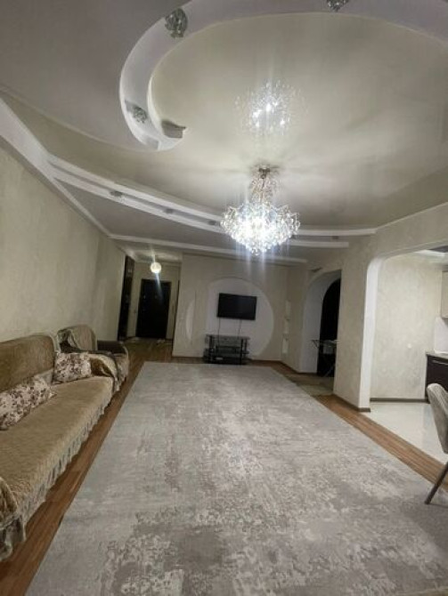 3 комнаты, Постельное белье, Телевизор, Домофон Бишкек - сүрөт 2