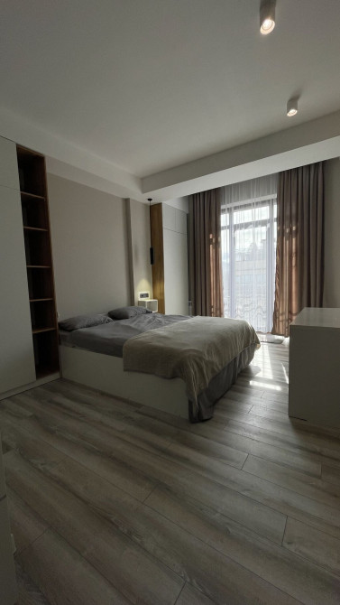 3 комнаты, Круглосуточное заселение, Кондиционер, Интернет, Wi-Fi Бишкек - сүрөт 1