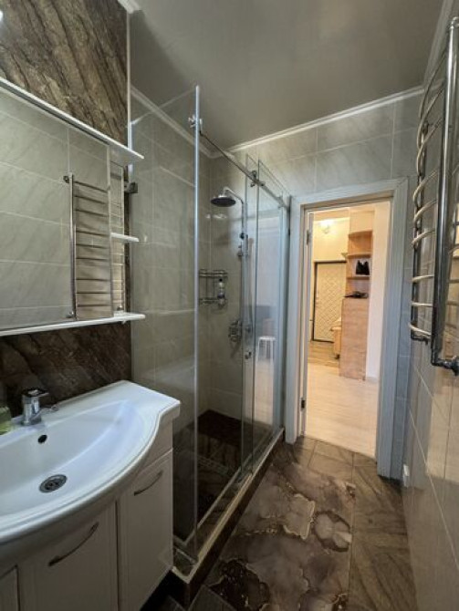 3 комнаты, Парковка, Постельное белье, Банные принадлежности Бишкек - изображение 8