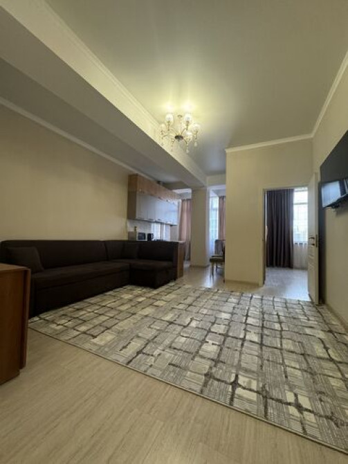 3 комнаты, Парковка, Постельное белье, Банные принадлежности Бишкек - изображение 1