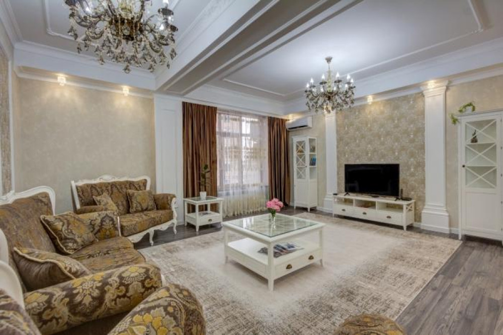 3 комнаты, Банные принадлежности, Бронь, Бытовая техника Бишкек - сүрөт 1