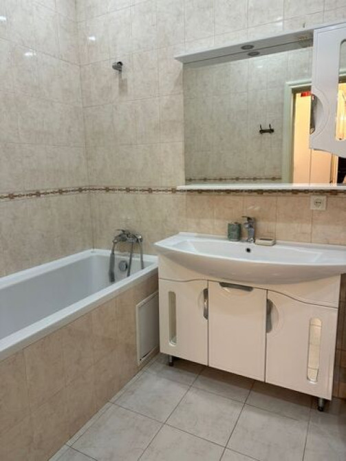 4 комнаты, Бытовая техника, Домофон, Душевая кабина Бишкек - изображение 5