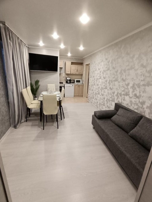 4 комнаты, Бронь, Бытовая техника, Душевая кабина Бишкек - сүрөт 1