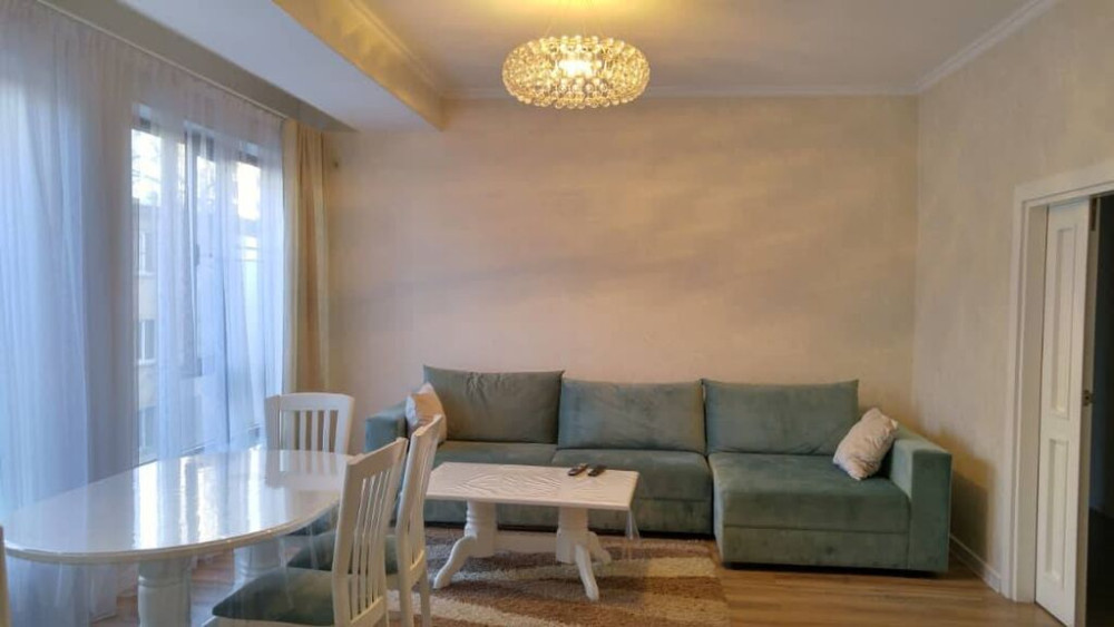 Сдам : 3-комнатная квартира новый элитный дом центр Боконбаева Бишкек - изображение 1