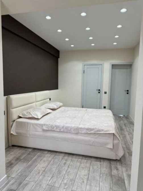 3 комнаты, Бронь, Бытовая техника, Домофон Бишкек - сүрөт 6