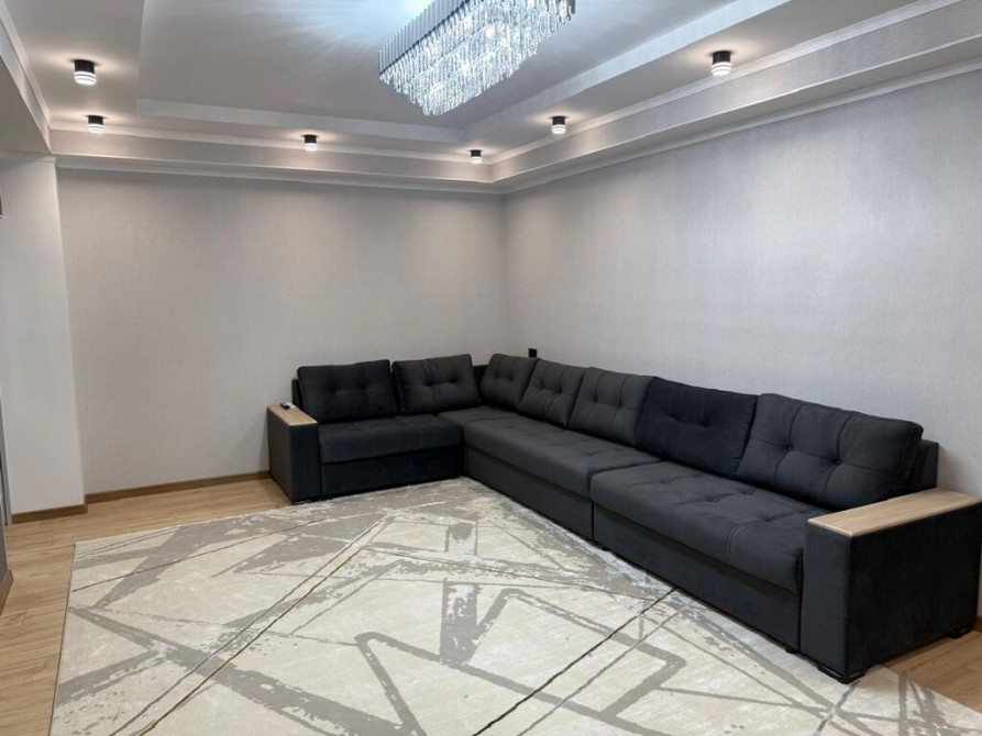 3 комнаты, Бронь, Бытовая техника, Домофон Бишкек - сүрөт 1