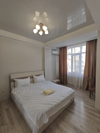 3 комнаты, Парковка, Постельное белье, Бронь Bishkek - photo 1