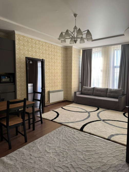 3 комнаты, Бронь, Кондиционер, Круглосуточное заселение Бишкек - сүрөт 1