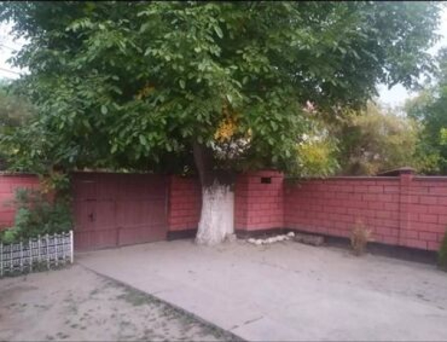 Дом, 1111 м², 3 комнаты, Собственник, Косметический ремонт Бишкек - сүрөт 2