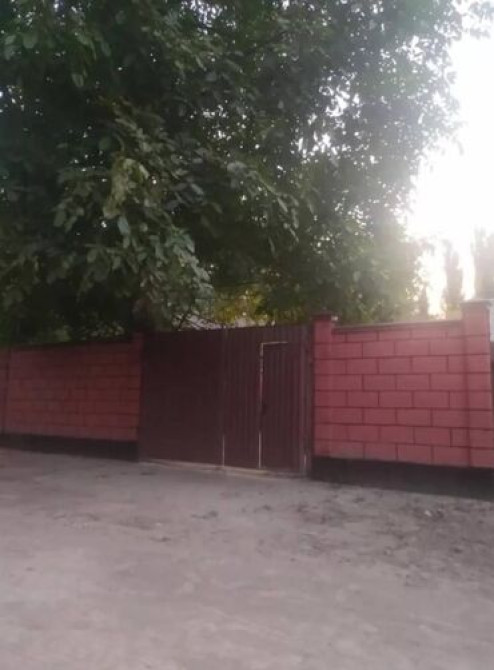 Дом, 1111 м², 3 комнаты, Собственник, Косметический ремонт Бишкек - сүрөт 1