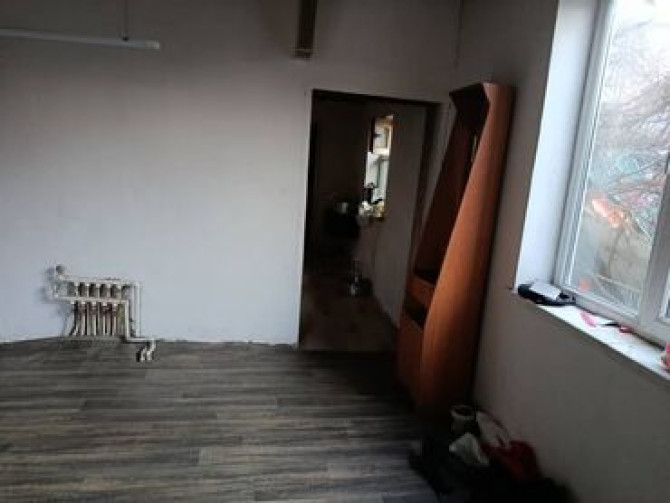 Дом, 90 м², 3 комнаты, Собственник, Старый ремонт Бишкек - сүрөт 4