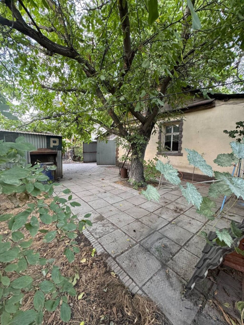 Дом, 68 м², 3 комнаты, Риэлтор, Старый ремонт Bishkek - photo 1