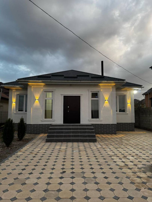 Дом, 110 м², 3 комнаты, Агентство недвижимости, Евроремонт Бишкек - сүрөт 1