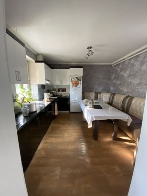 Дом, 85 м², 3 комнаты, Собственник, Старый ремонт Bishkek - photo 1