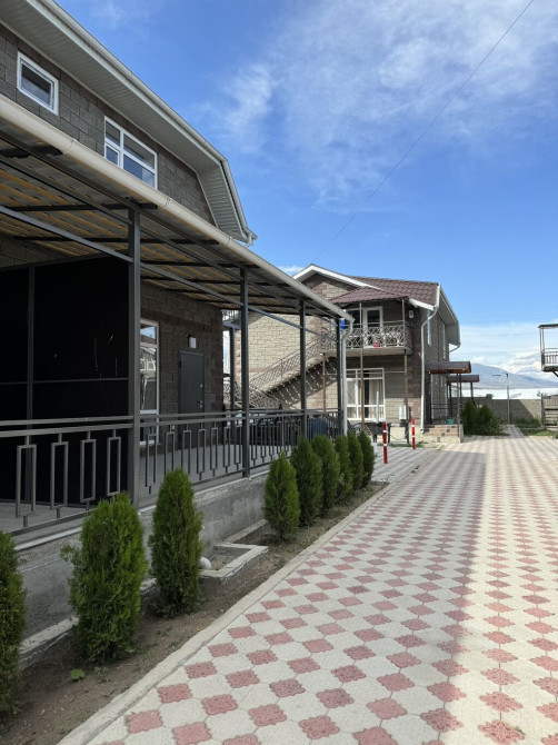 Коттедж, 65 м², 3 комнаты, Собственник, Евроремонт Бишкек - сүрөт 1