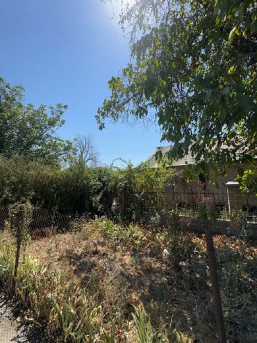 Дом, 60 м², 3 комнаты, Агентство недвижимости, Старый ремонт Bishkek - photo 2