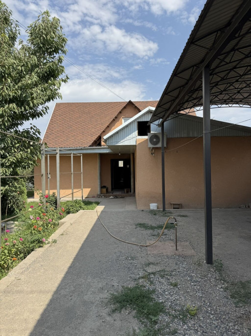 Дом, 140 м², 4 комнаты, Собственник, Косметический ремонт Бишкек - сүрөт 1