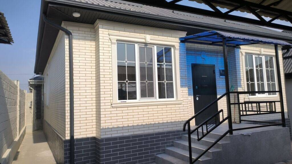 Дом, 85 м², 4 комнаты, Агентство недвижимости, Евроремонт Бишкек - сүрөт 1