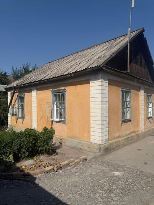 Дом, 51 м², 4 комнаты, Собственник, Старый ремонт Bishkek - photo 1