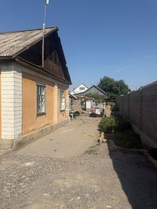 Дом, 51 м², 4 комнаты, Собственник, Старый ремонт Bishkek - photo 2