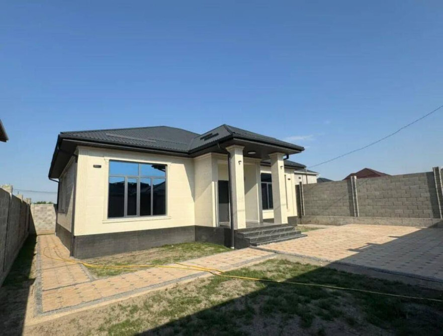 Дом, 137 м², 4 комнаты, Агентство недвижимости, Евроремонт Бишкек - сүрөт 1