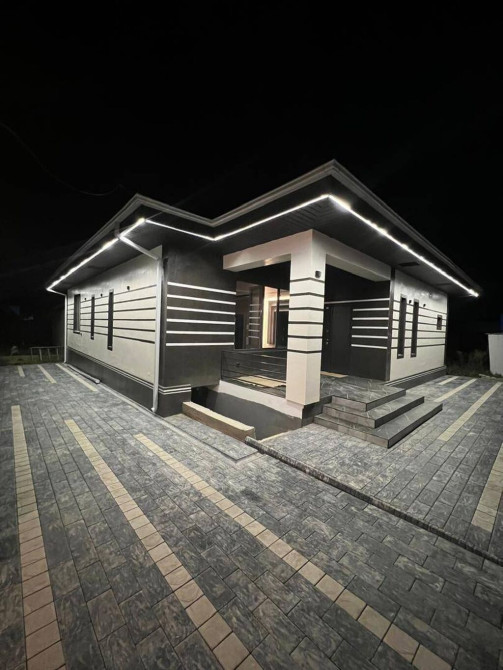 Дом, 160 м², 4 комнаты, Агентство недвижимости, Евроремонт Бишкек - сүрөт 1