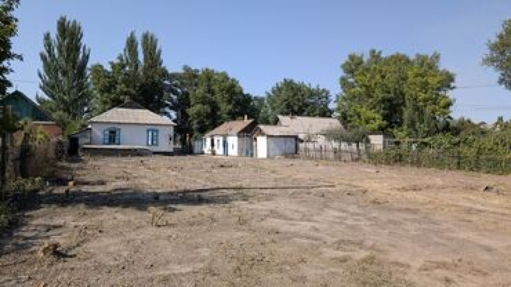 Дом, 14 м², 4 комнаты, Собственник, Старый ремонт Бишкек - изображение 2